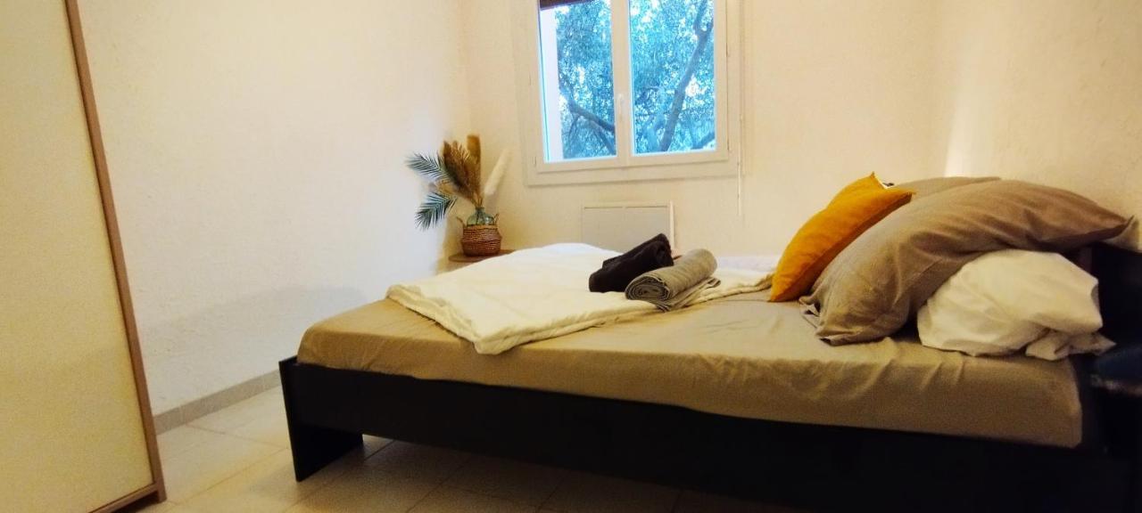 Appartement Spacieux Avec Parking Gratuit Sète Kültér fotó