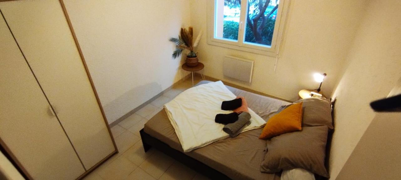 Appartement Spacieux Avec Parking Gratuit Sète Kültér fotó