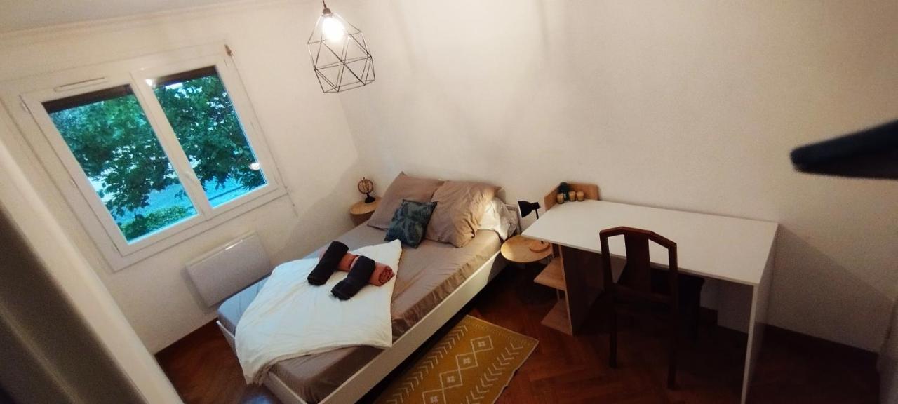 Appartement Spacieux Avec Parking Gratuit Sète Kültér fotó
